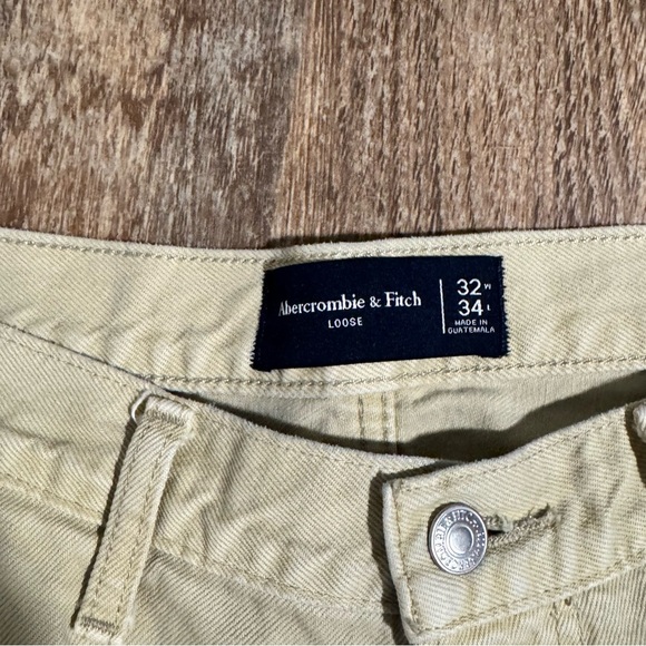 Abercrombie & Fitch Men's Beige Cargo Pants - Picture 2 of 2